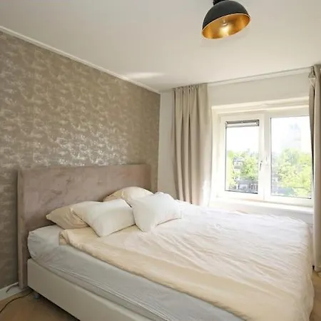 Appartement met twee slaapkamers DeJaVu 5* D&J Amsterdam